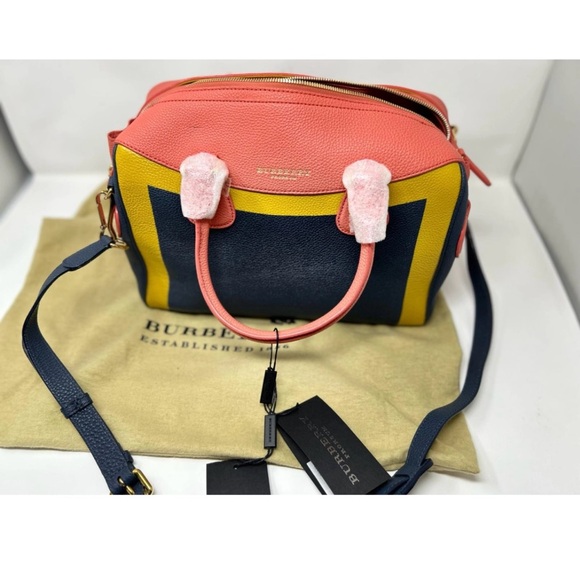 BURBERRY LEATHER HANDBAG - Picture 9 of 11